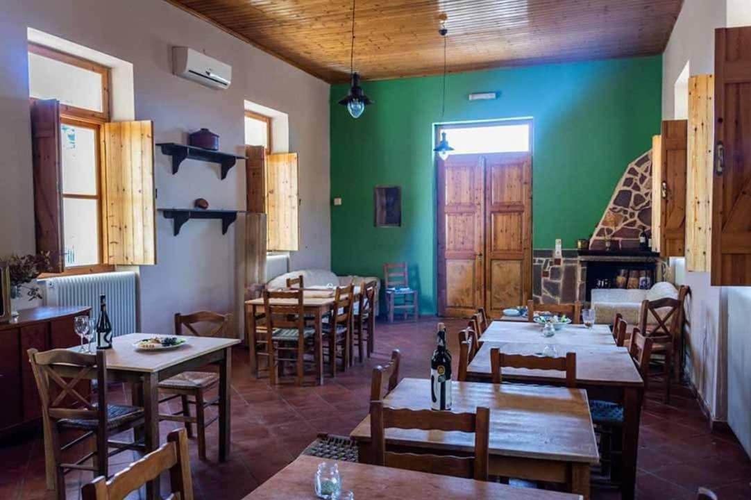 Arsinoe - Cosy Guesthouse- Méthana المظهر الخارجي الصورة